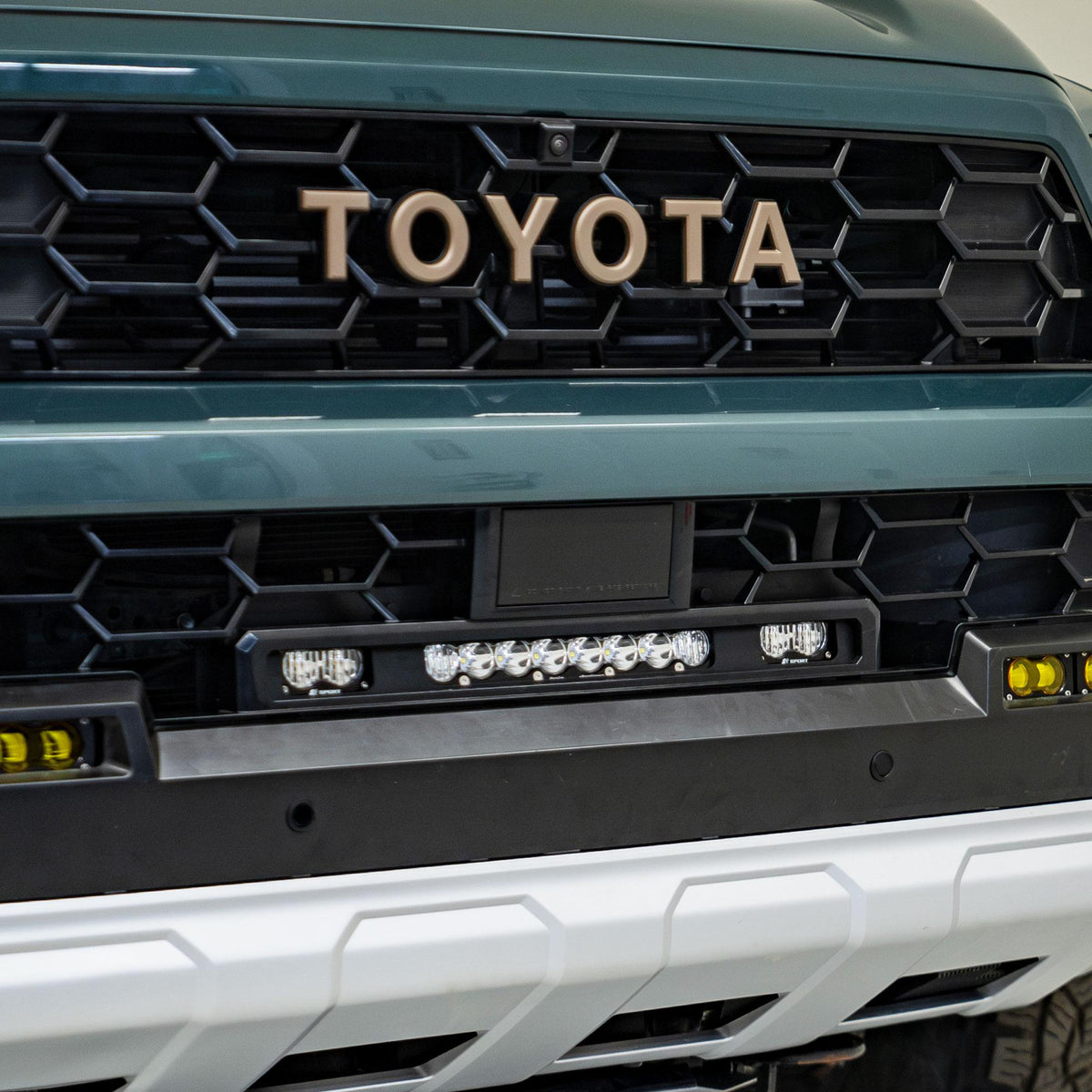 Baja Designs S8 10 Inch S2 Pro Grille Light Replacement Kit 2025-On Toyota 4Runner TRD Pro