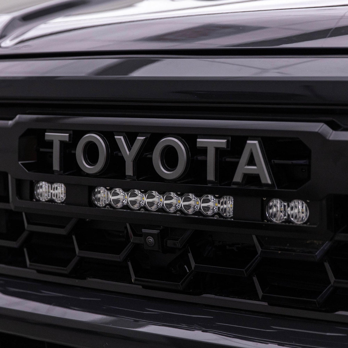 Baja Designs S8 10-inch/S2 Pro Grille Light Kit 2024-On Toyota Tacoma TRD Pro